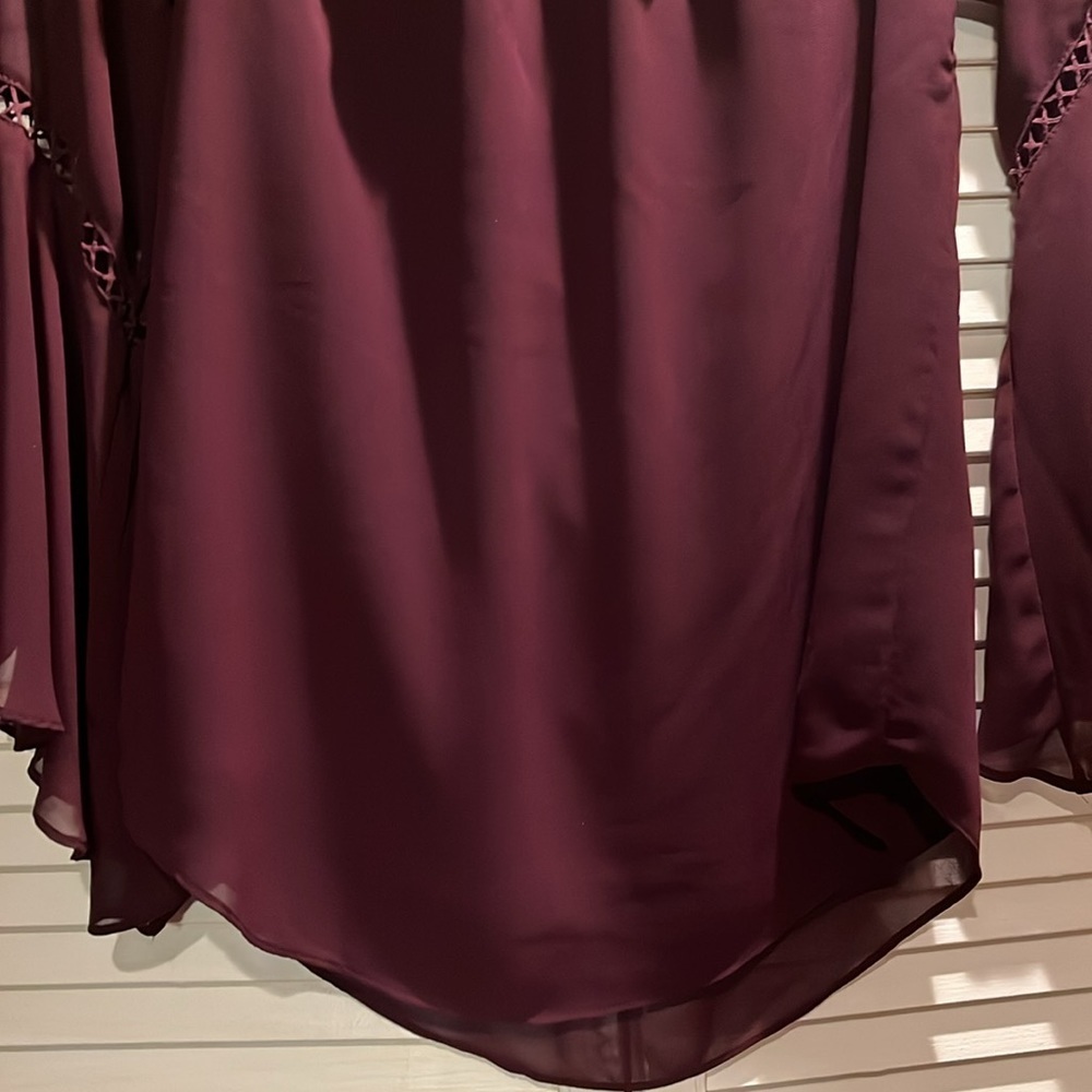 White House Black Market‎ wine maroon long sleeve ruffle top women’s size S - Picture 11 of 12